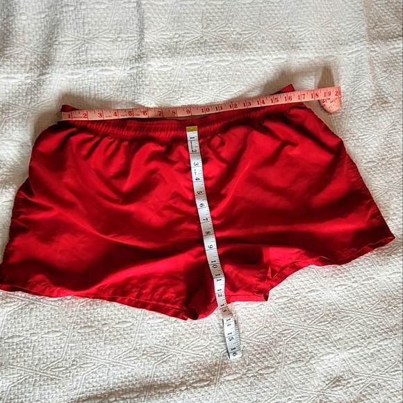 Women’s Red Shorts Size XL Used - Picture 8 of 9